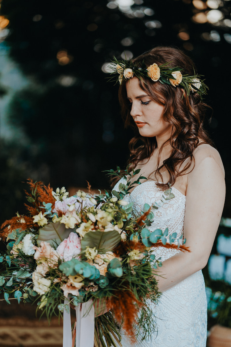 Braustrauß Boho Grün Rot