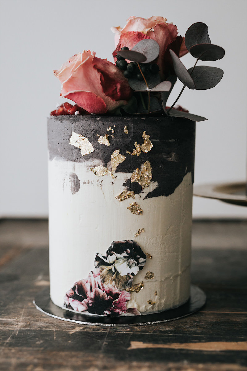 Hochzeitstorte glamourös und Moody