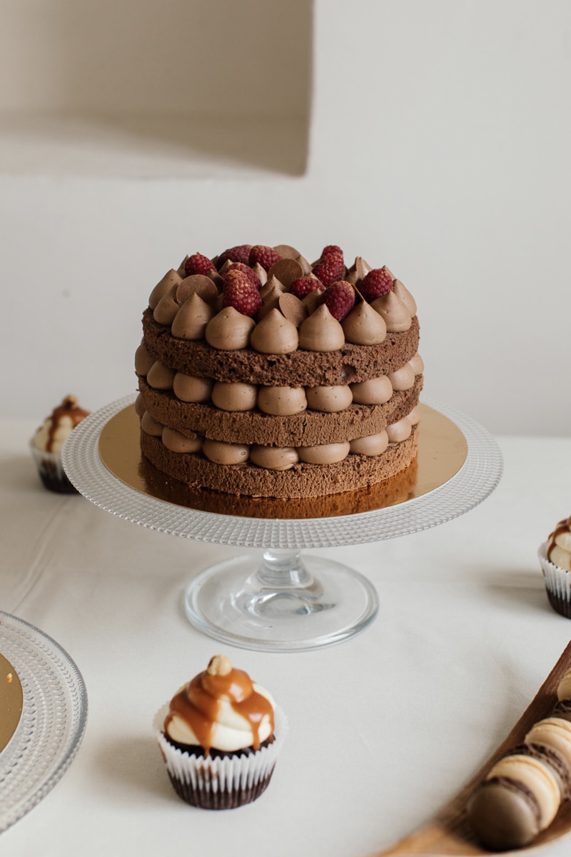 Hochzeitstorte Schokolade und Karamell Mouse
