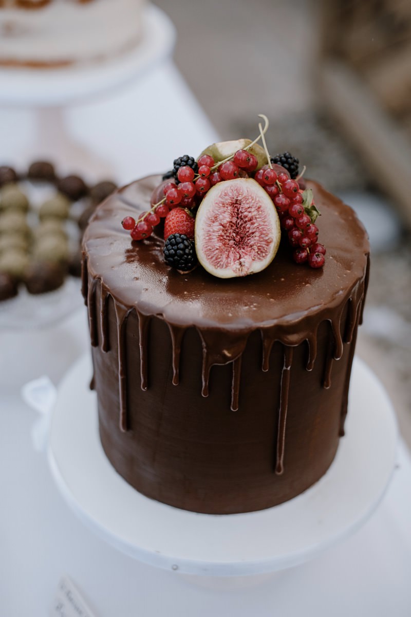 Hochzeitstorte Drip Cake Schokolade Nougat