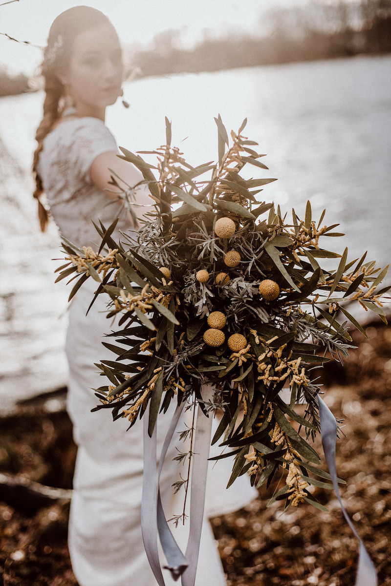 Brautstrauß Boho Greenery und Gelb