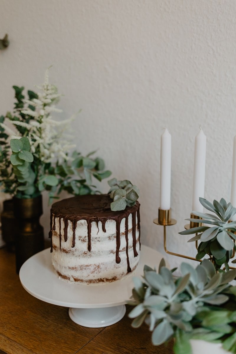 Hochzeitstorte Drip Cake, Semi Naked Cake