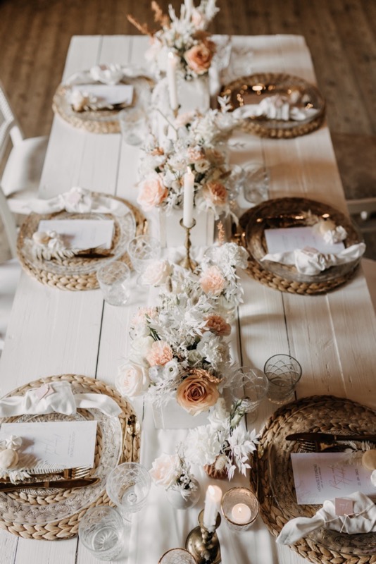 Hochzeitstisch, Tischdekoration Hochzeit, Weiße Tischdekoration