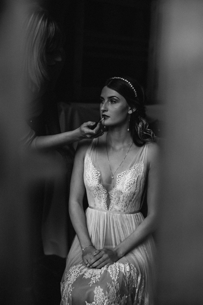 Eine Scheunenhochzeit zum Wohlfühlen mit rustikalem Vintage-Boho Flair in zarten Rosatönen