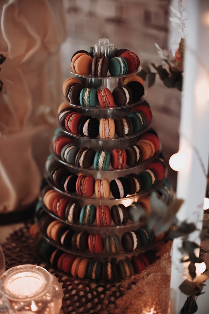 Eine Scheunenhochzeit zum Wohlfühlen mit rustikalem Vintage-Boho Flair in zarten Rosatönen