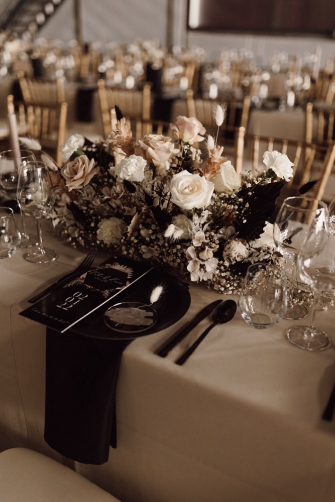 Tischdeko Hochzeit, Hochzeitstisch, Hochzeitsdeko Tisch, Nudetöne Hochzeit