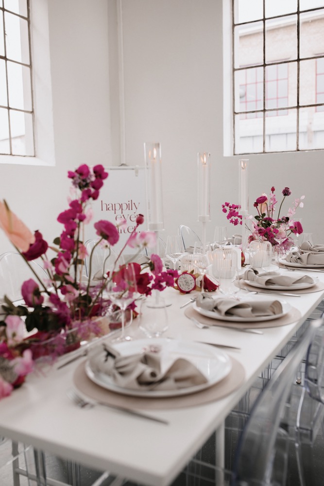 Tischdekoration Viva Magenta, Pinke Tischdekoration Hochzeit