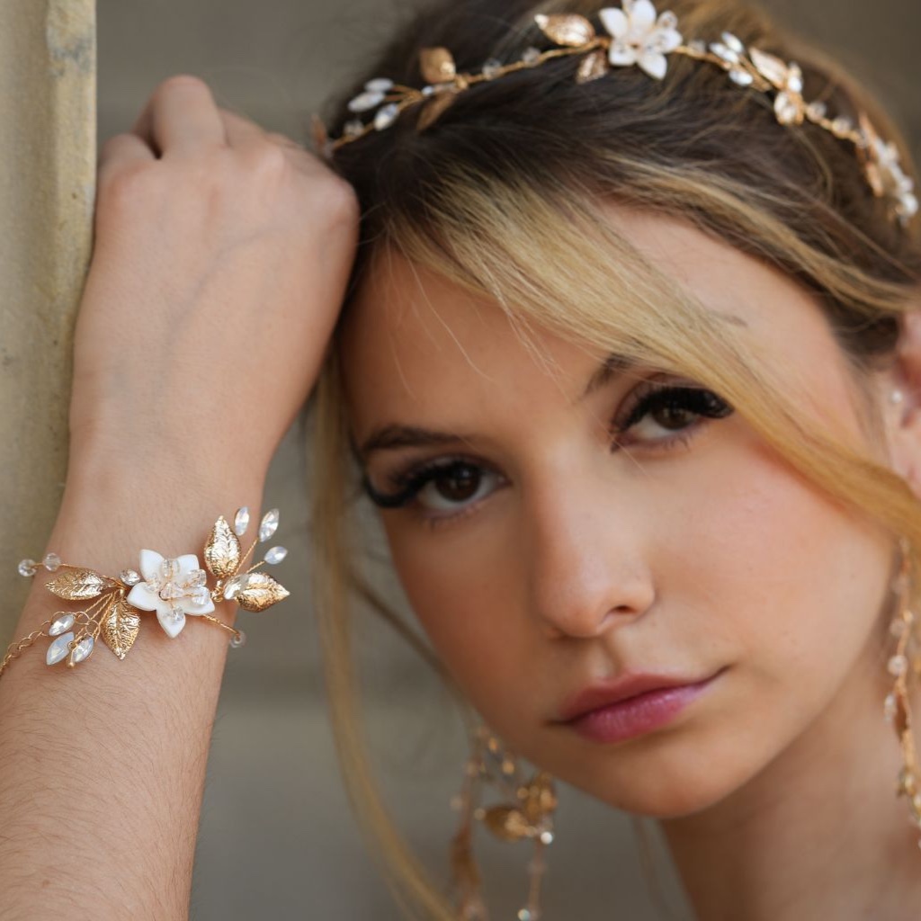 by JoAnn - Hochzeitsschmuck und kuratierter Designerschmuck zur Hochzeit Brautschuhe, Perlenschuhe, Hochzeitsschuhe, Brautschuh Perlen, Perlen Hochzeit