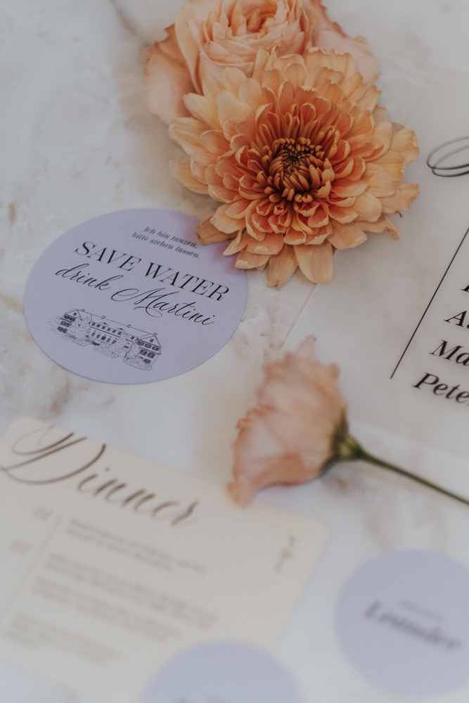 Modern Romance Hochzeit, Bunte Hochzeit, Bunte Schlosshochzeit, Schlösschen Hessellohe