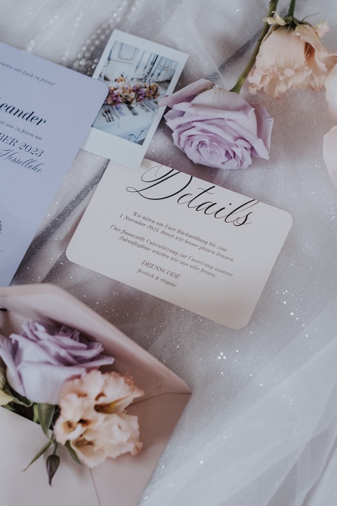 Modern Romance Hochzeit, Bunte Hochzeit, Bunte Schlosshochzeit, Schlösschen Hessellohe