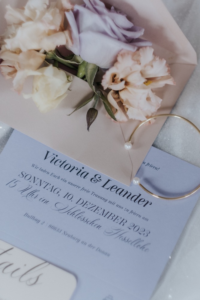 Modern Romance Hochzeit, Bunte Hochzeit, Bunte Schlosshochzeit, Schlösschen Hessellohe