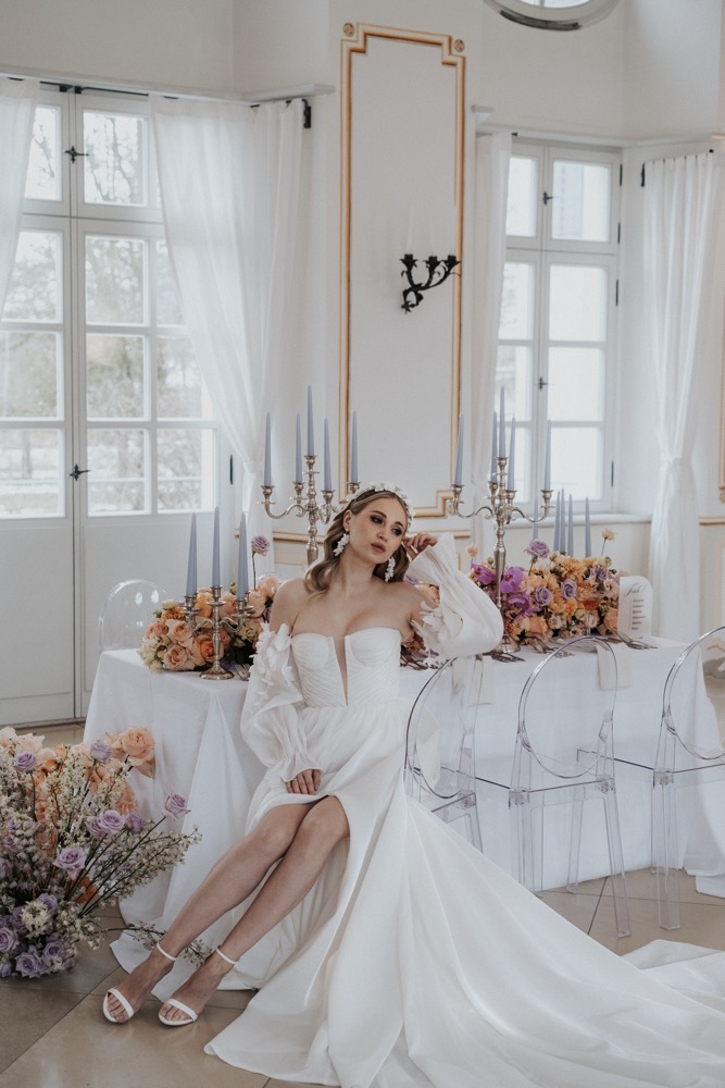 Modern Romance Hochzeit, Bunte Hochzeit, Bunte Schlosshochzeit, Schlösschen Hessellohe