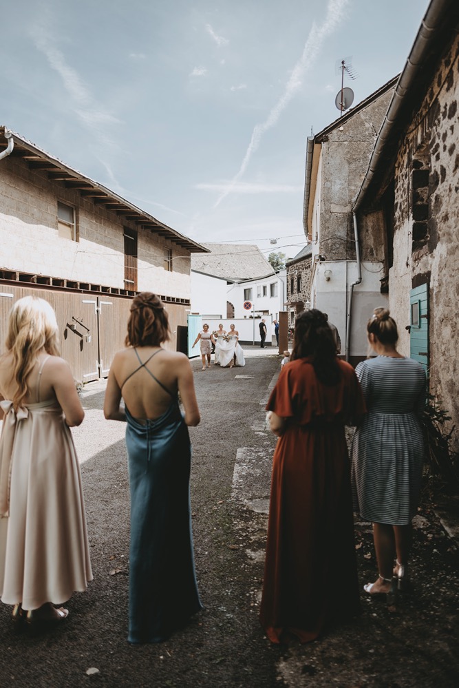 Scheunenhochzeit, Boho-rustikale Scheunenhochzeit, Bauernhof Hochzeit, Waldorfer Höfe Hochzeit, Bauernhofhochzeit, Hochzeit auf einem Bauernhof