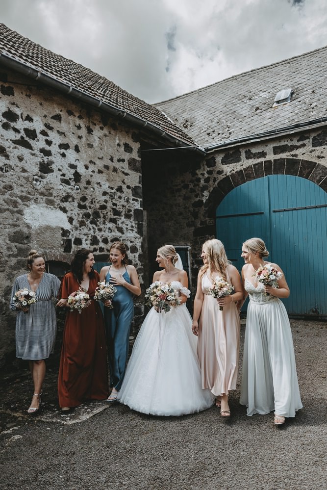 Scheunenhochzeit, Boho-rustikale Scheunenhochzeit, Bauernhof Hochzeit, Waldorfer Höfe Hochzeit, Bauernhofhochzeit, Hochzeit auf einem Bauernhof