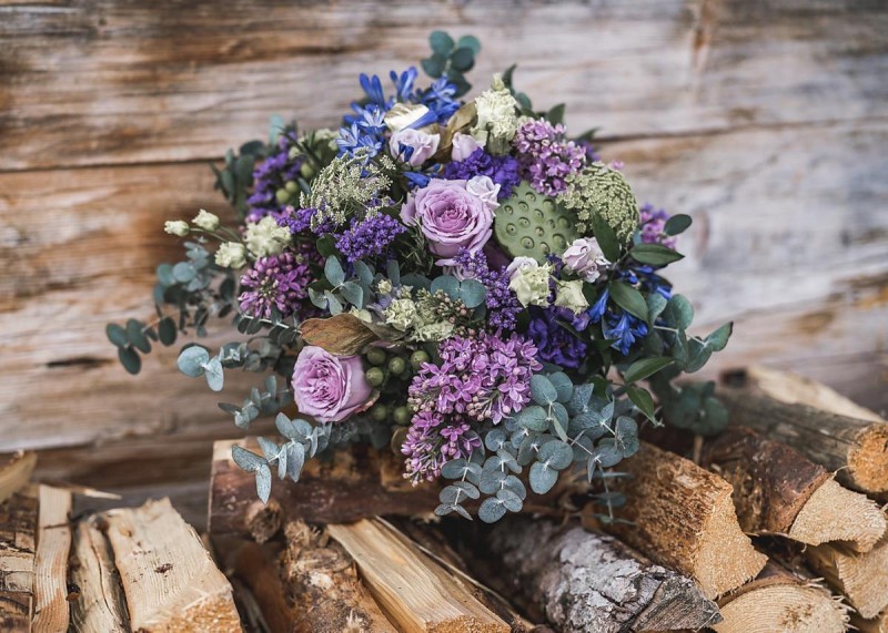 Brautstrauß Winter Lila Blau