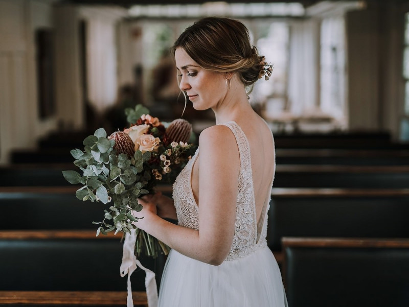 Brautfrisur, Updo Braut, Brautmake-up