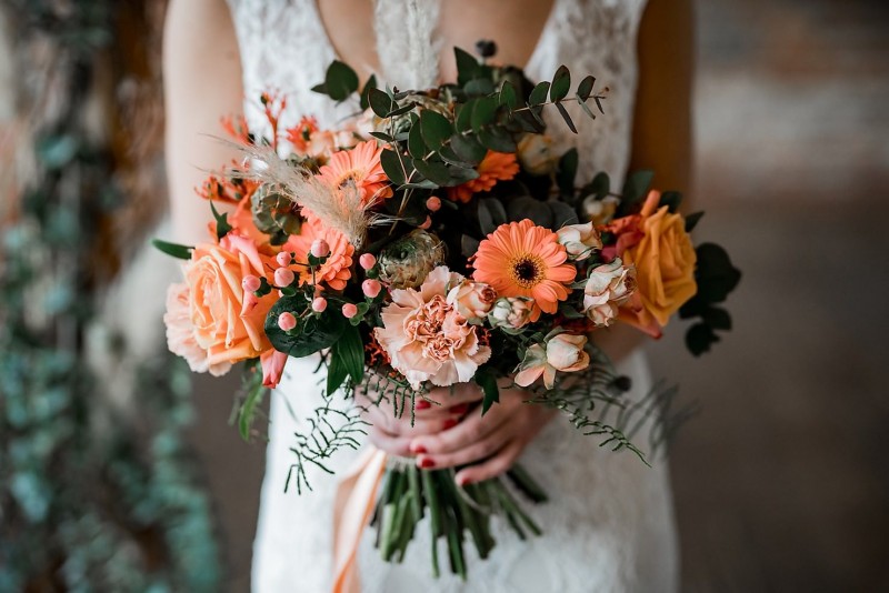 Brautstrauß Boho Living Coral