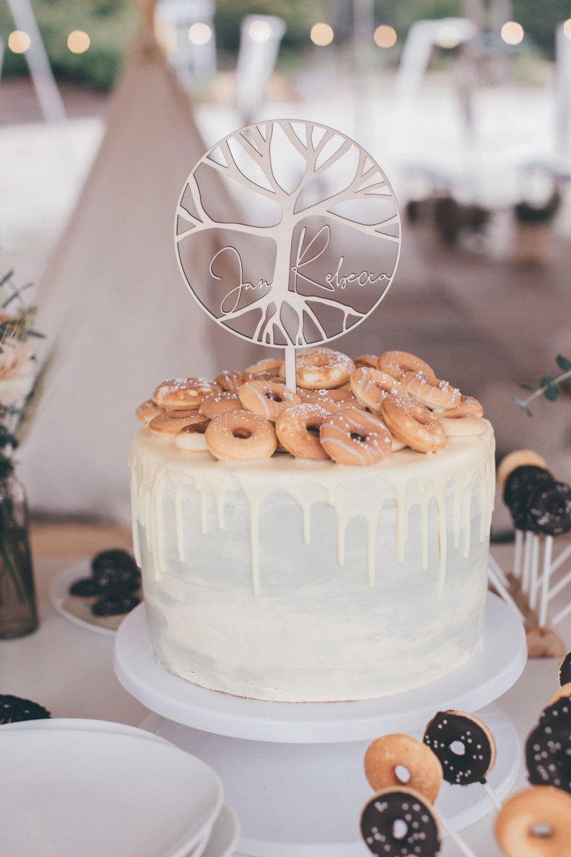 Hochzeitstorte Drip Cake Mini Donuts