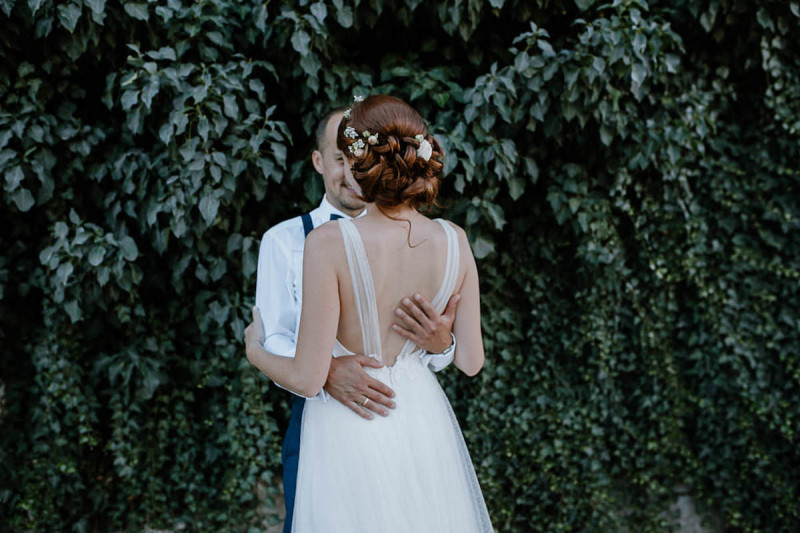 Brautfrisur Ideen, Brautaccessoires, Brautschmuck, Brautmake-up, Make-up Hochzeit, Styling Hochzeit, Hochzeitsstyling Braut, Flowercrown Hochzeit, Flowercrown Braut, Blumenschmuck Brautfrisur