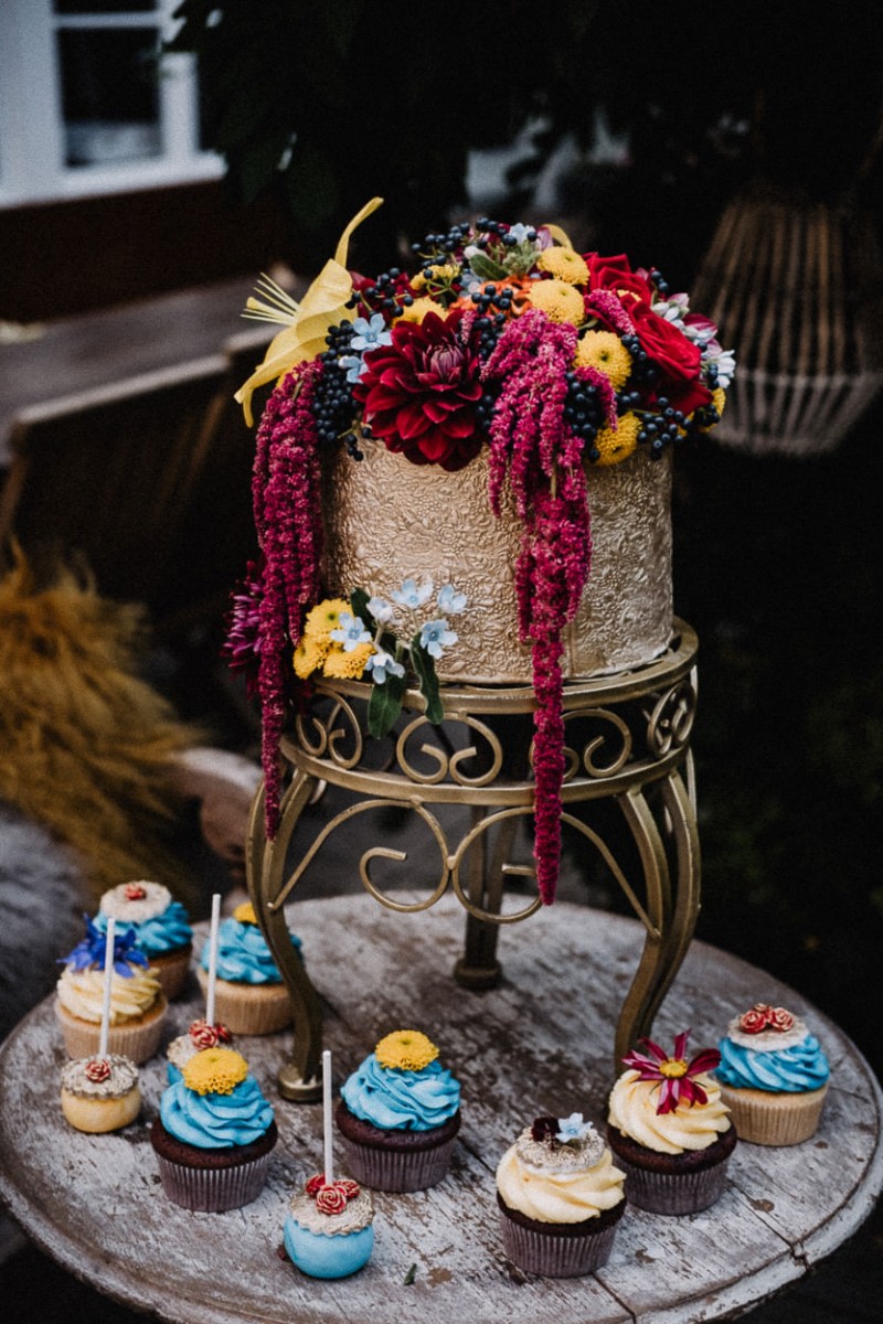 Hochzeitstorte Boho bunt