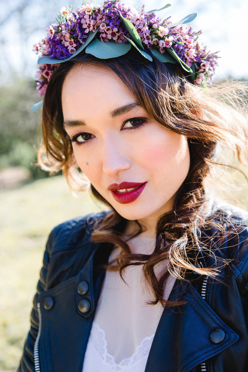 Brautfrisur Ideen, Brautaccessoires, Brautschmuck, Brautmake-up, Make-up Hochzeit, Styling Hochzeit, Hochzeitsstyling Braut, Flowercrown Hochzeit, Flowercrown Braut, Blumenschmuck Brautfrisur