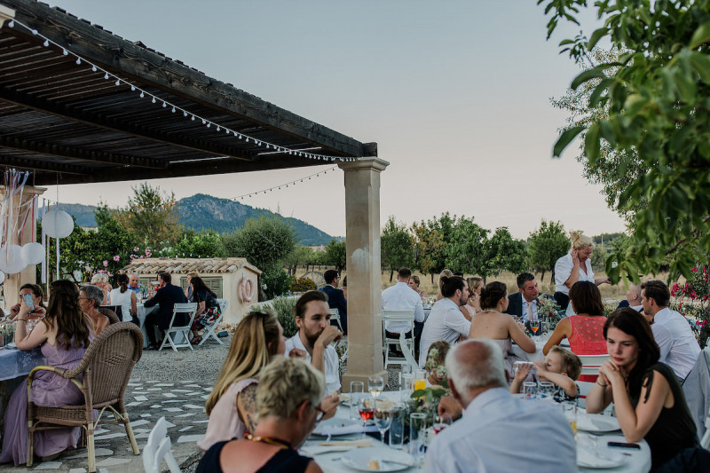 Die Mallorca Hochzeit von Laura und Krissi in einer Mallorca Finca, samt kirchlicher Trauung in der Kathedrale in Caimari Mallorca Hochzeit, Hochzeit auf Mallorca, Heiraten auf Mallorca, Caimari Finca Hochzeit, Heiraten in Caimari Mallorca, Kathedrale Mallorca, Kirchliche Trauung, Traumhochzeit