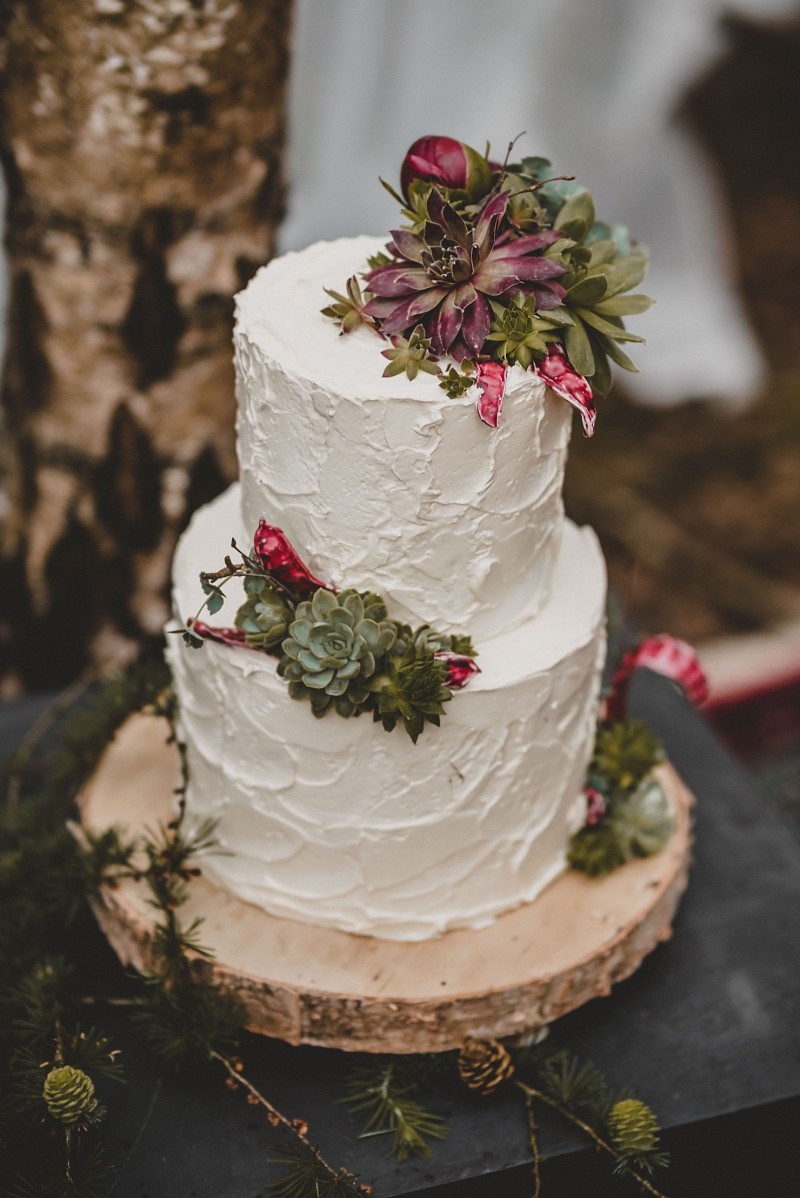 Hochzeitstorte Creme weiß, Boho Cake, Sukkulenten