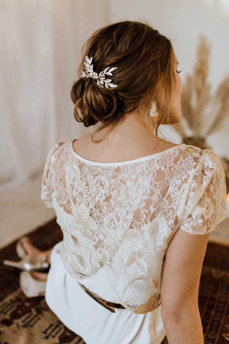 Brautfrisur Ideen, Brautaccessoires, Brautschmuck, Brautmake-up, Make-up Hochzeit, Styling Hochzeit, Hochzeitsstyling Braut, Flowercrown Hochzeit, Flowercrown Braut, Blumenschmuck Brautfrisur