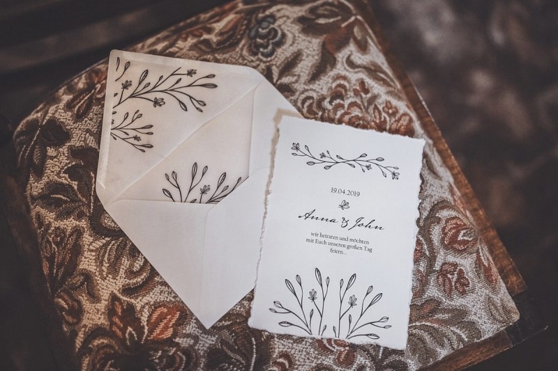 Hochzeitspapeterie Floral Schwarz/Weiß