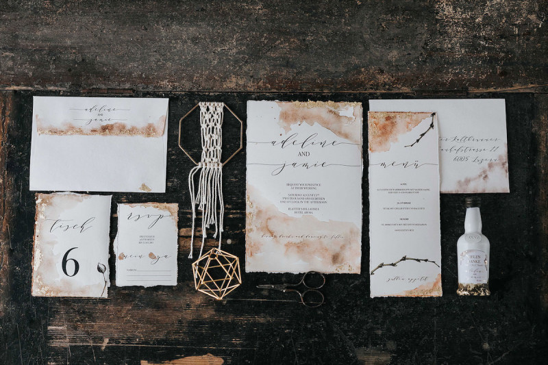 Wild Boho Hochzeitspapeterie in Beige und Braun mit Makramee Menükarten Hochzeit, Save the Date Karten Hochzeit, Hochzeitseinladungen, Einladungen zur Hochzeit, Einladungskarten Hochzeit