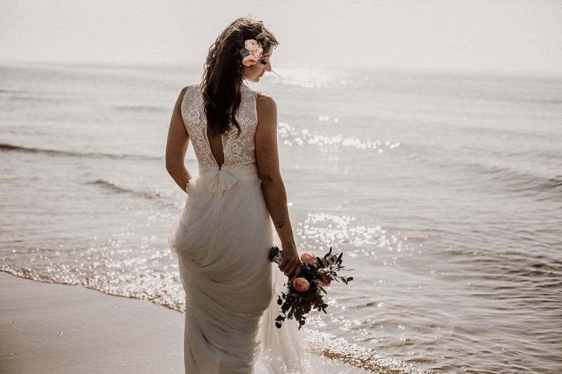 Brautkleid Strandhochzeit, Das kleine Weiße Brautmoden