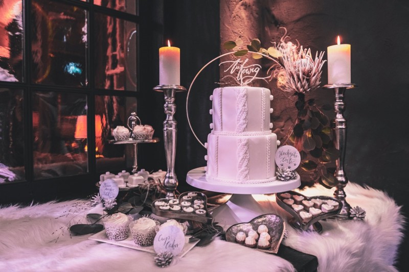 Sweet Table, Winterhochzeit, Hochzeitstorte