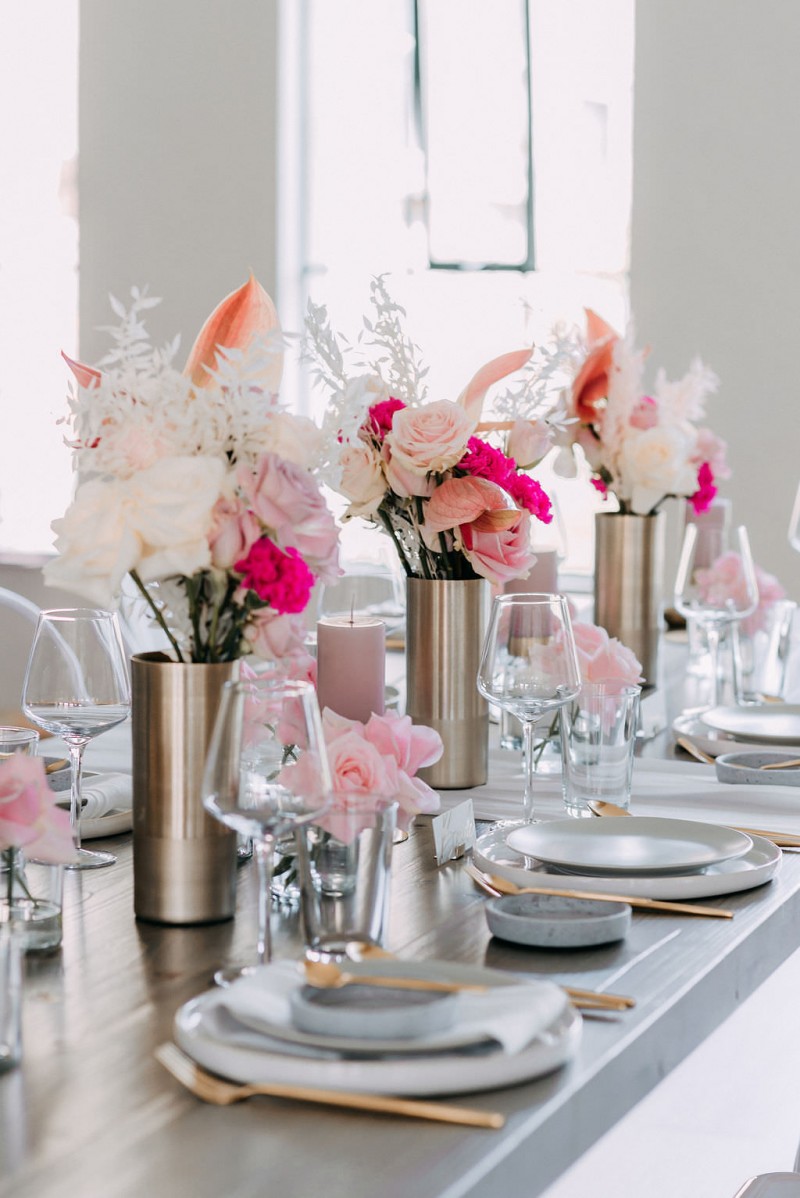 Tischdekoration Rosa und Pink, Tischdekoration Hochzeit, Moderne Tischdekoration