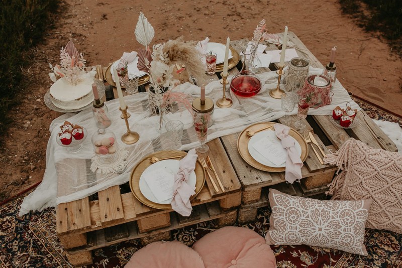 Tischdekoration Boho Hochzeit, Tischdekoration Rot und Rosa, Hochzeitsdekoration Boho