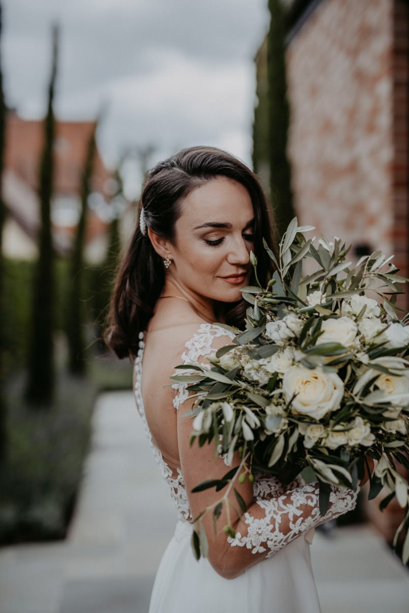 Brautmakeup, Brautfrisur, Mrautstyling, Sommerbraut