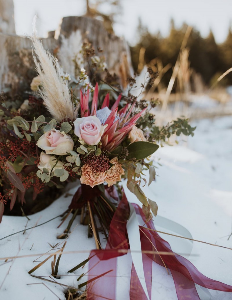 Photo by Neon-Photography.com Brautstrauß Winter, Protea, Boho Brautstrauß