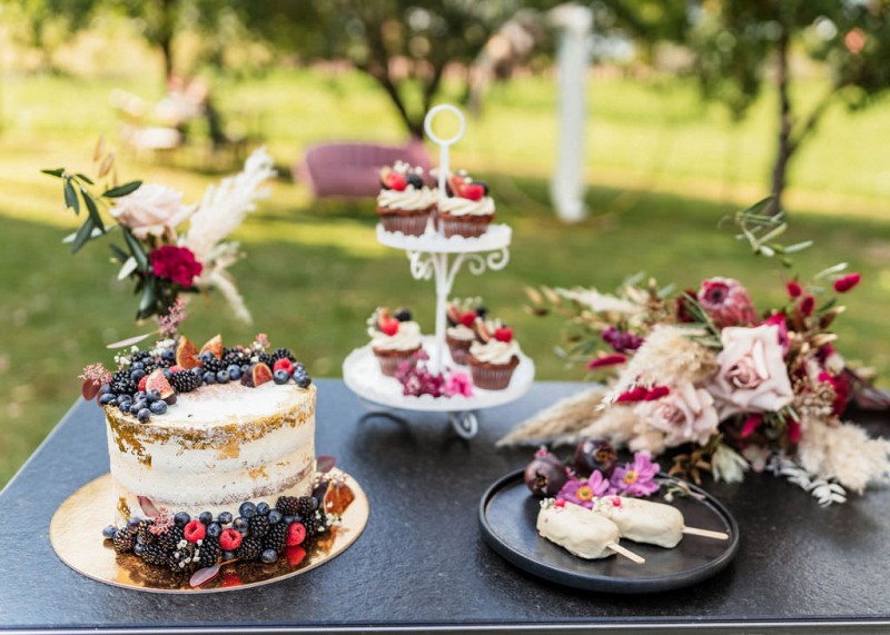 https://www.facebook.com/alexmayerfotografie Sweet Table Berry, Sommerhochzeit Sweet Table