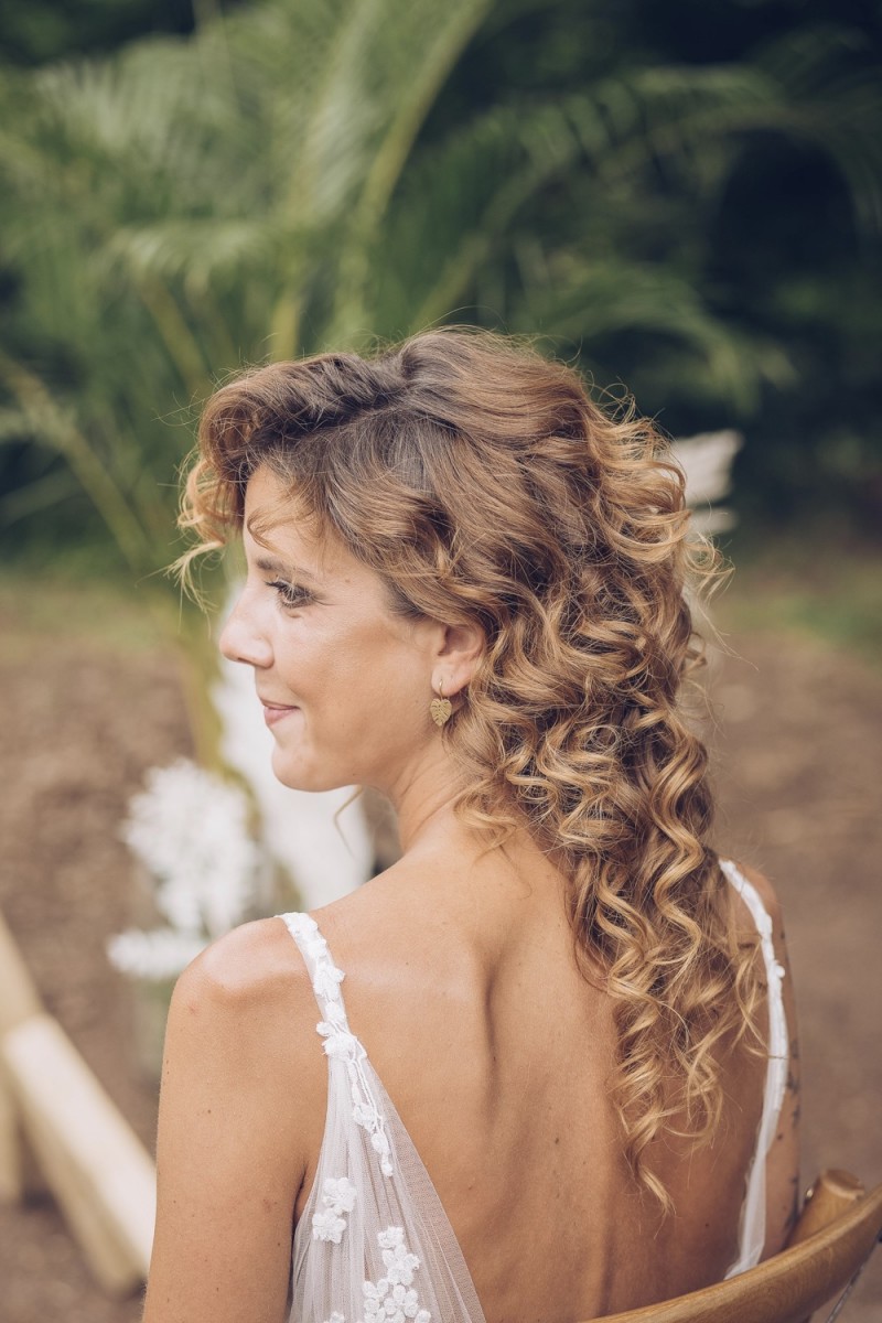 Brautfrisur für Sommerhochzeiten