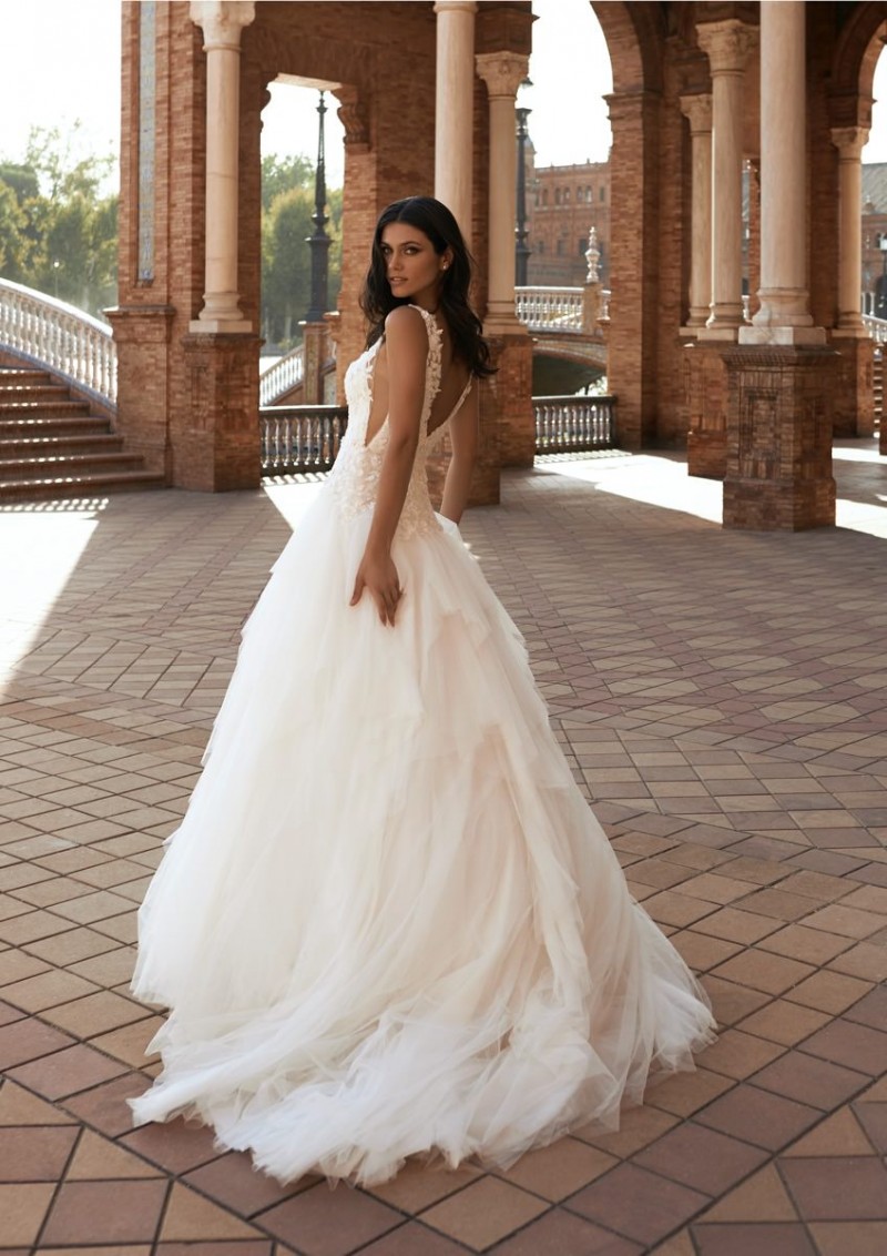 Brautkleid von Pronovias