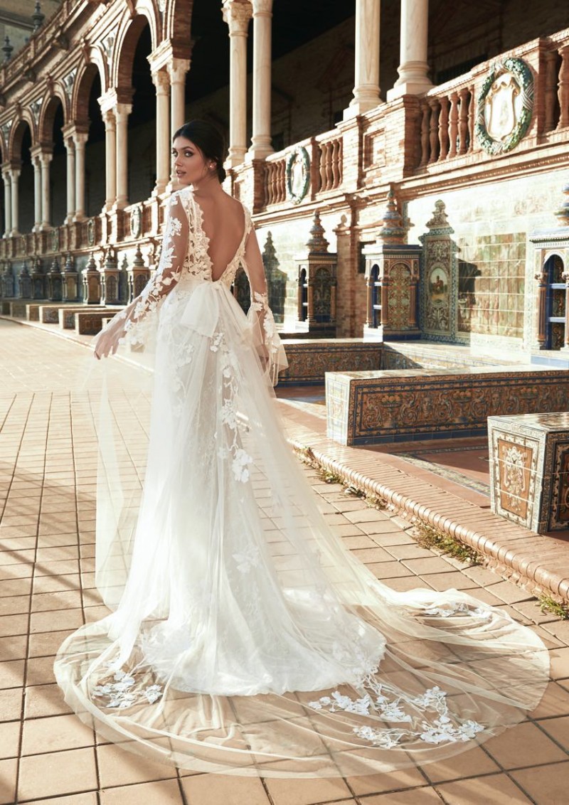 Brautkleid von Pronovias