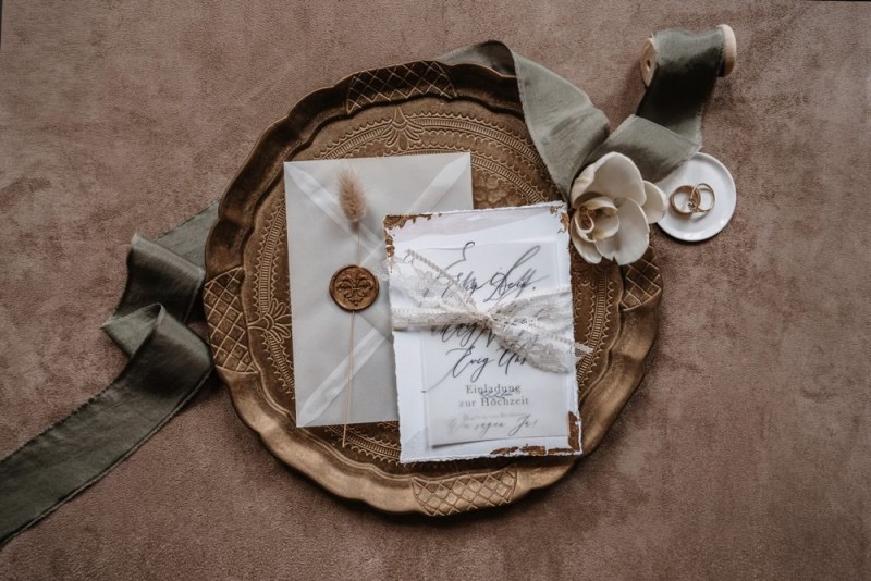 Romantische Bohohochzeit im Schloss Jägersburg in Pastell und Terracotta