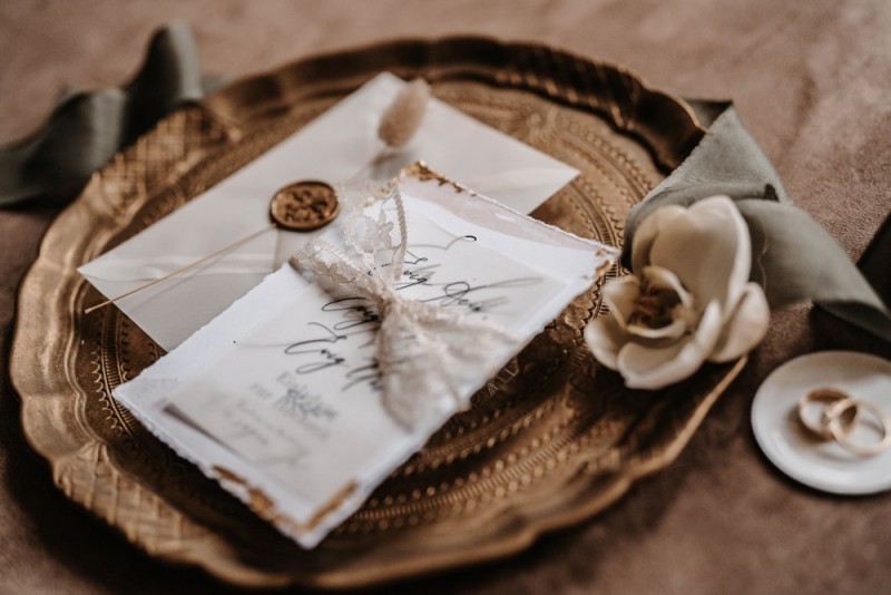 Romantische Bohohochzeit im Schloss Jägersburg in Pastell und Terracotta