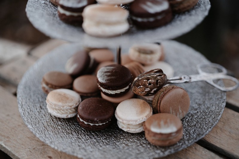 Romantische Bohohochzeit im Schloss Jägersburg in Pastell und Terracotta