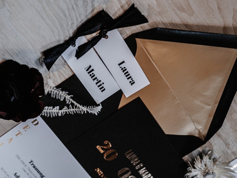 Eine Industrial Hochzeit in Schwarz und Weiß