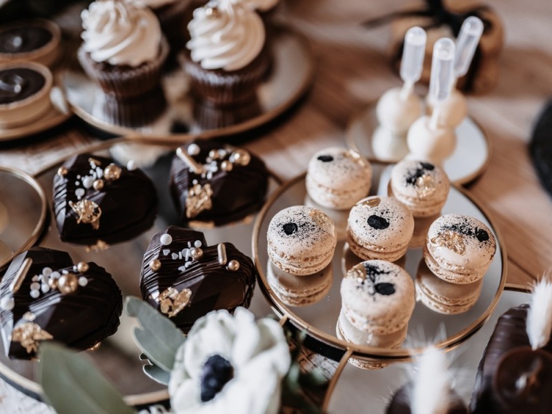 Eine Industrial Hochzeit in Schwarz und Weiß