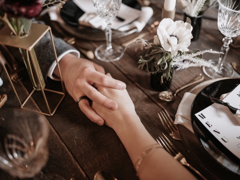 Eine Industrial Hochzeit in Schwarz und Weiß