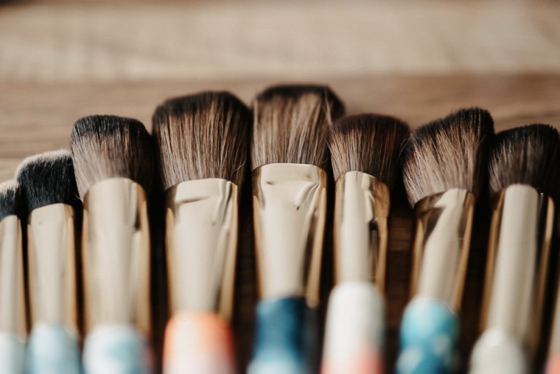 Braut Inspiration mit Glitzer Brautkleid und Braut Jumpsuit