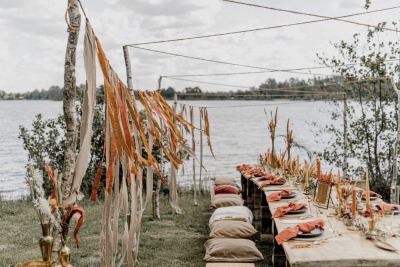 Sommerliche Bohohochzeit Festival im Grünen