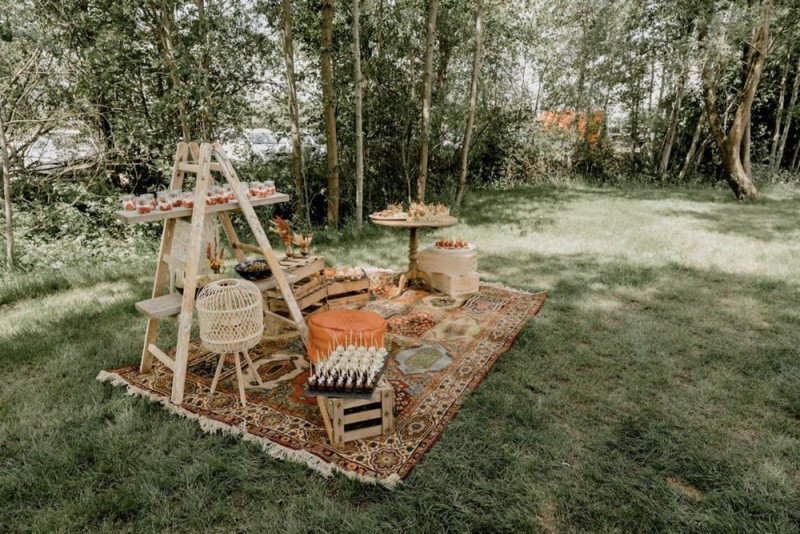 Sommerliche Bohohochzeit Festival im Grünen