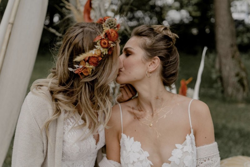 Sommerliche Bohohochzeit Festival im Grünen